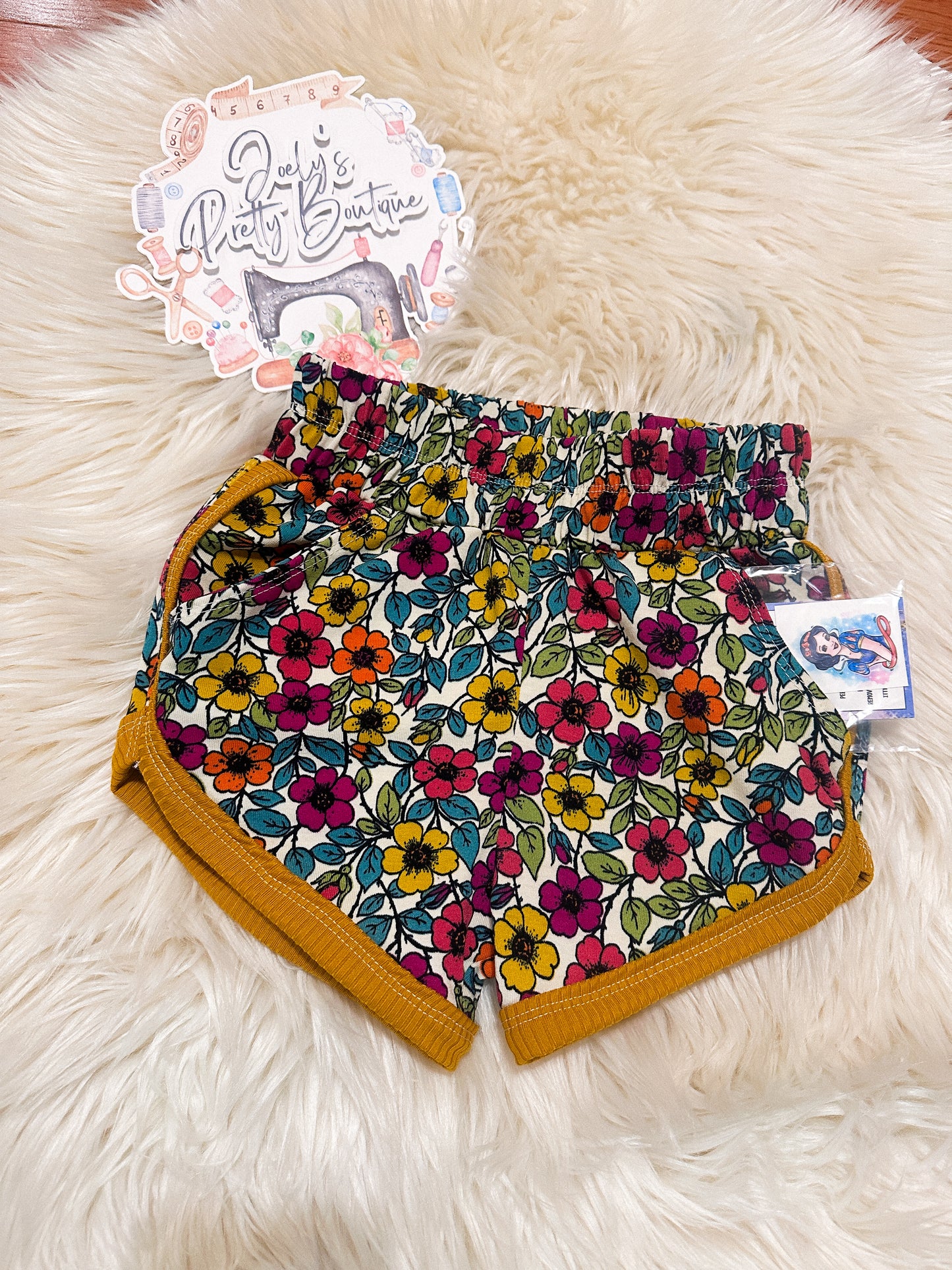 Floral Retro shorts